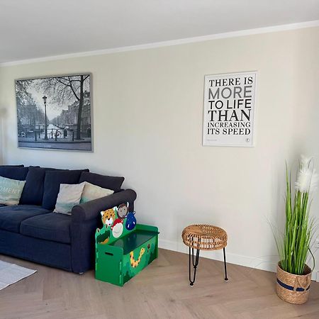 Huebsches Ferienhaus In Ouddorp - Fusslaeufig Zum Strand Und Zentrum Екстериор снимка